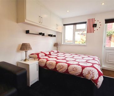 Maisonette to rent - Photo 2