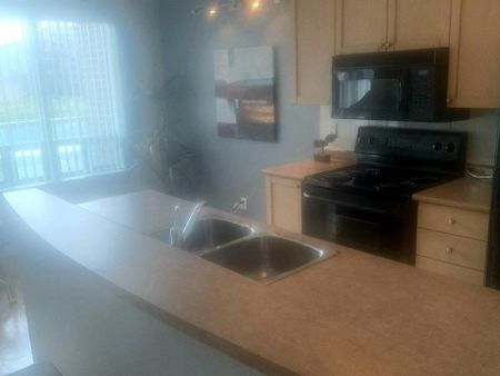 For Lease - 25 Via Rosedale Way Unit# 116, Brampton, Ontario - Photo 5