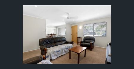 Three-bedroom home with Granny Flat in Slade Point - Photo 4