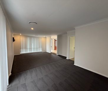 Spacious Family Home in Duncraig - Photo 5