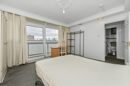 3 Bed Flat, Bromley High Street, E3 - Photo 2