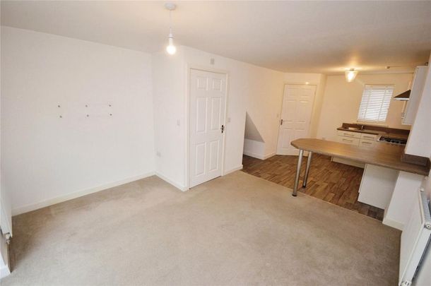 2 bedroom terraced house to rent - Photo 1