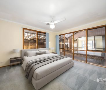 Be Quick For This Spacious Family Home, Set In A Peaceful Court Set... - Photo 2