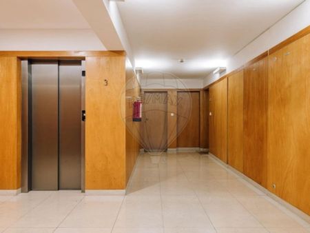 2 room luxury Flat for rent in Misericórdia, Lisbon - Photo 5