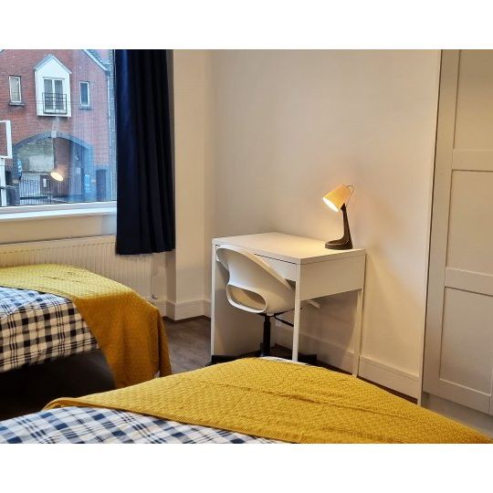 Bed for rent in 7-bedroom apartment in Phibsborough, Dublin - Photo 1