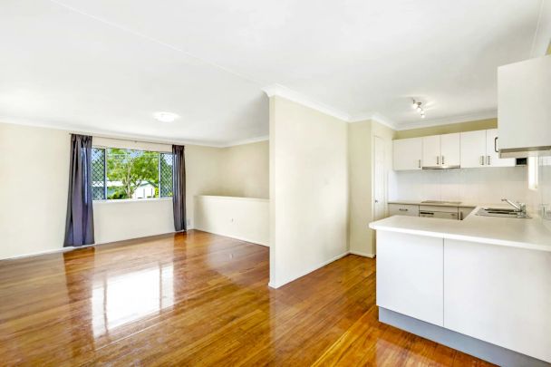 6 Rhodes Street, Loganlea. - Photo 1