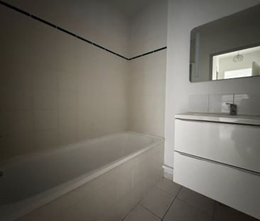 Location Appartement 2 pièces 53m² LE MANS 72000 - Photo 4