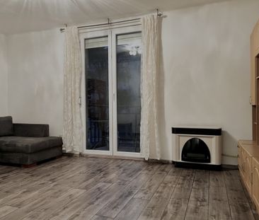 Uránvárosi felújított téglalakás kiadó! - Photo 1