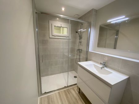 Location Appartement 2 pièces 57m² - Photo 2