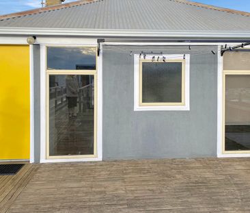 ALL ABOUT LOCATION - Photo 6