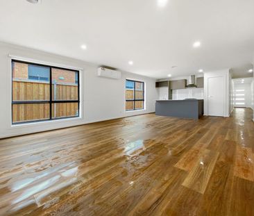 PRIME LOCATION - Photo 2