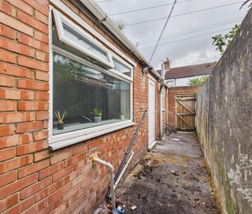 2 bedroom terraced house to rent - Photo 6