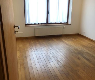 Spacieux appartement 2ch + parking + terrasse à 1490 Court-Saint-Ét... - Photo 2