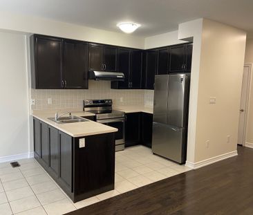 For Lease - 878 Castlemore Avenue, Markham, Ontario - Photo 6