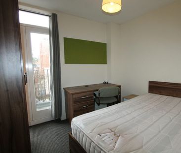 Flat to rent on - Photo 5
