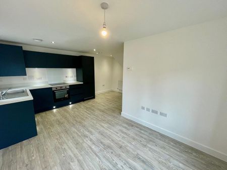 2 bedroom semi-detached house to rent - Photo 2