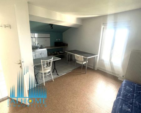 Location Appartement 21m² ST ETIENNE 42000 - Photo 4