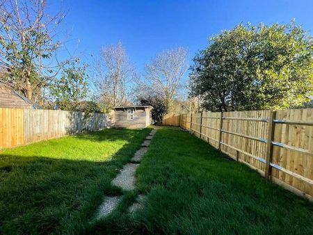 Southfield, Polegate, BN26 - Photo 5