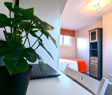 1 bedroom in a house share to rent - Photo 3