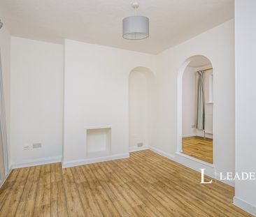 2 bedroom house to rent Motcombe Lane, Eastbourne, East Sussex, BN21 - Photo 1