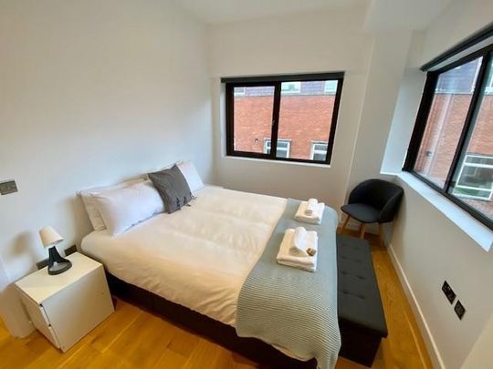 High Street - Photo 1