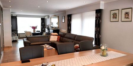 Woning te huur in Lummen voor € 2.000 met 3 slaapkamers - Photo 2