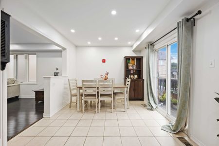 For Lease - 210 Cabin Trail Crescent, Whitchurch-Stouffville, Ontario - Photo 3