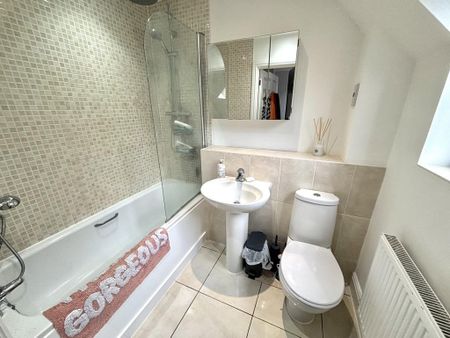 2 bedroom terraced house to rent - Photo 5