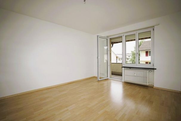 Ruhige Wohnung mit Balkon Nähe Zentrum Bümpliz - Foto 1