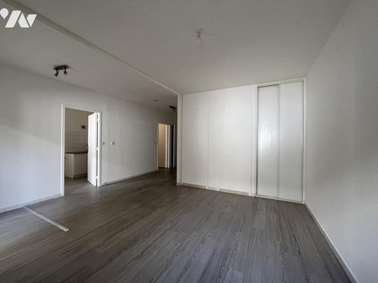 PIERRELATTE - A LOUER APPARTEMENT EN REZ DE CHAUSSEE T3 D'ENV. 70 M² - Photo 1