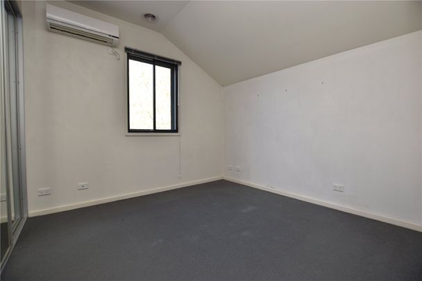 327/3 Hoddle Street - Photo 1