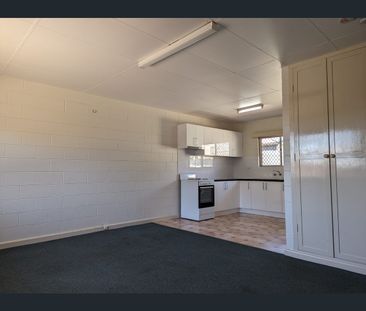 2/165 Newton Street, Broken Hill, NSW 2880 - Photo 5