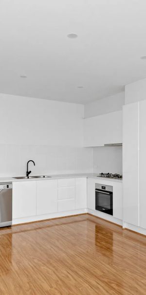 2 bedroom luxury townhouse - Photo 1
