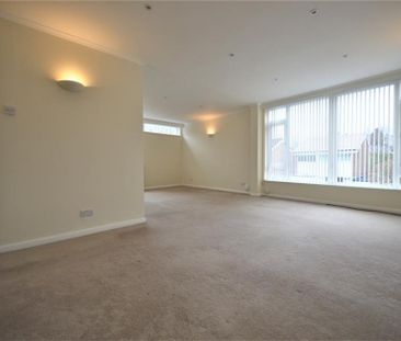 4 Bedroom End Terrace To Let - Photo 1
