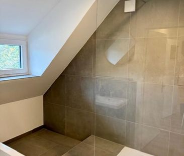 Charmante 2-Zimmer-Wohnung im Dachgeschoss, Erstbezug, top Lage - Photo 4