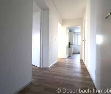 Frisch renovierte 3-Zimmer-Wohnung im 4. Obergeschoss mit Lift und ... - Photo 1