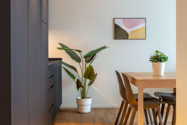 2.5 Zimmerwohnung - modernster Ausbaustandard mit separatem Schlafzimmer - Photo 1