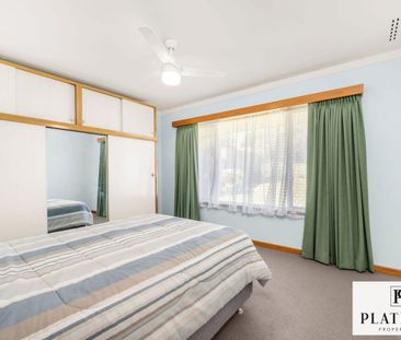 Move-In Ready Gem in Sought-After Spearwood! - Photo 6