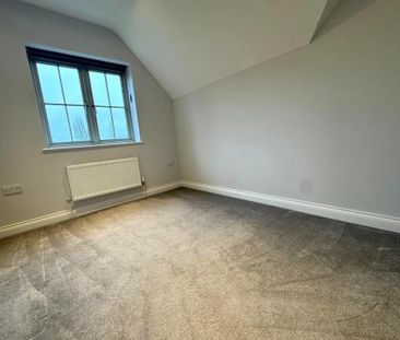 4 bedroom detached house to rent - Photo 5