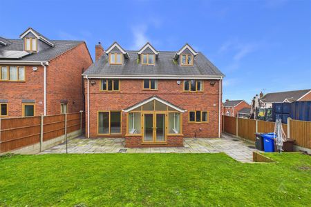 Vicarage Drive, Stramshall, Uttoxeter ST14 5DL - Photo 3