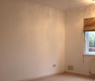 2 bedroom maisonette to rent - Photo 5