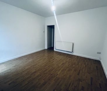 Belsize Avenue - Photo 1