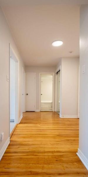 🏡 1 chambre lumineuse |1 400 $/mois | $1246/mois - Photo 1