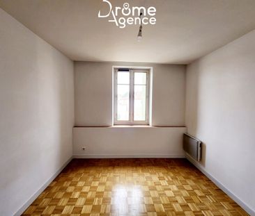 Location Appartement 5 pièces 116m² ST MARCEL LES VALENCE 26320 - Photo 6