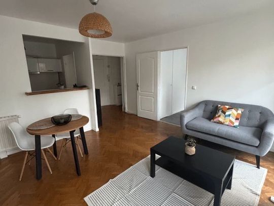 Location Appartement 2 pièces 40m² MAISONS ALFORT 94700 - Photo 1