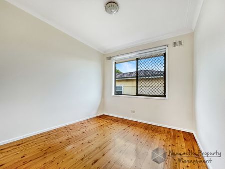 8 Rose Avenue, Glendale - Photo 5