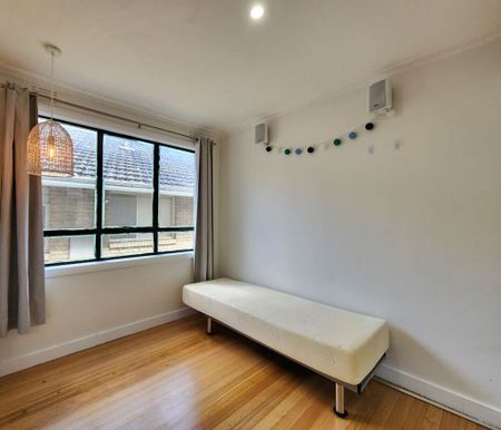 3/15 State Street, Oakleigh East VIC 3166 - Apartment For Rent | Domain - Photo 5