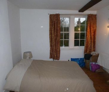 2 bedroom semi-detached house to rent - Photo 5