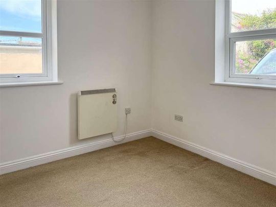 Marcus Hill, Newquay, TR7 - Photo 1