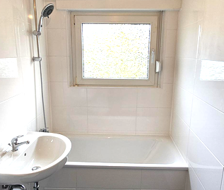 Toll geschnittene 2-Zimmer-Wohnung mit Balkon im EG! - Photo 2